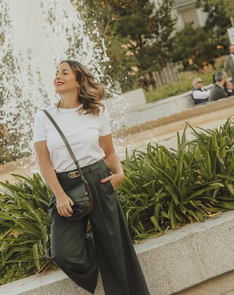 Manual de identidad visual corporativa con guías de uso